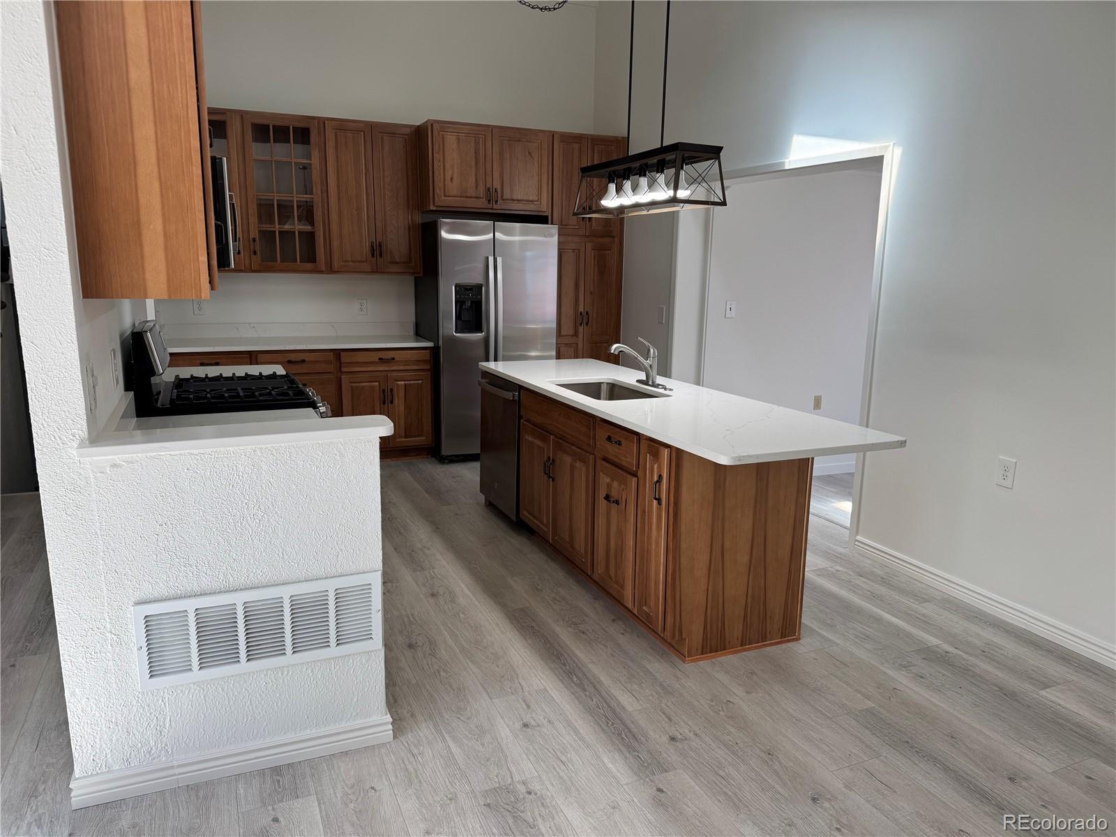 MLS Image #6 for 8721 e cornell drive,denver, Colorado