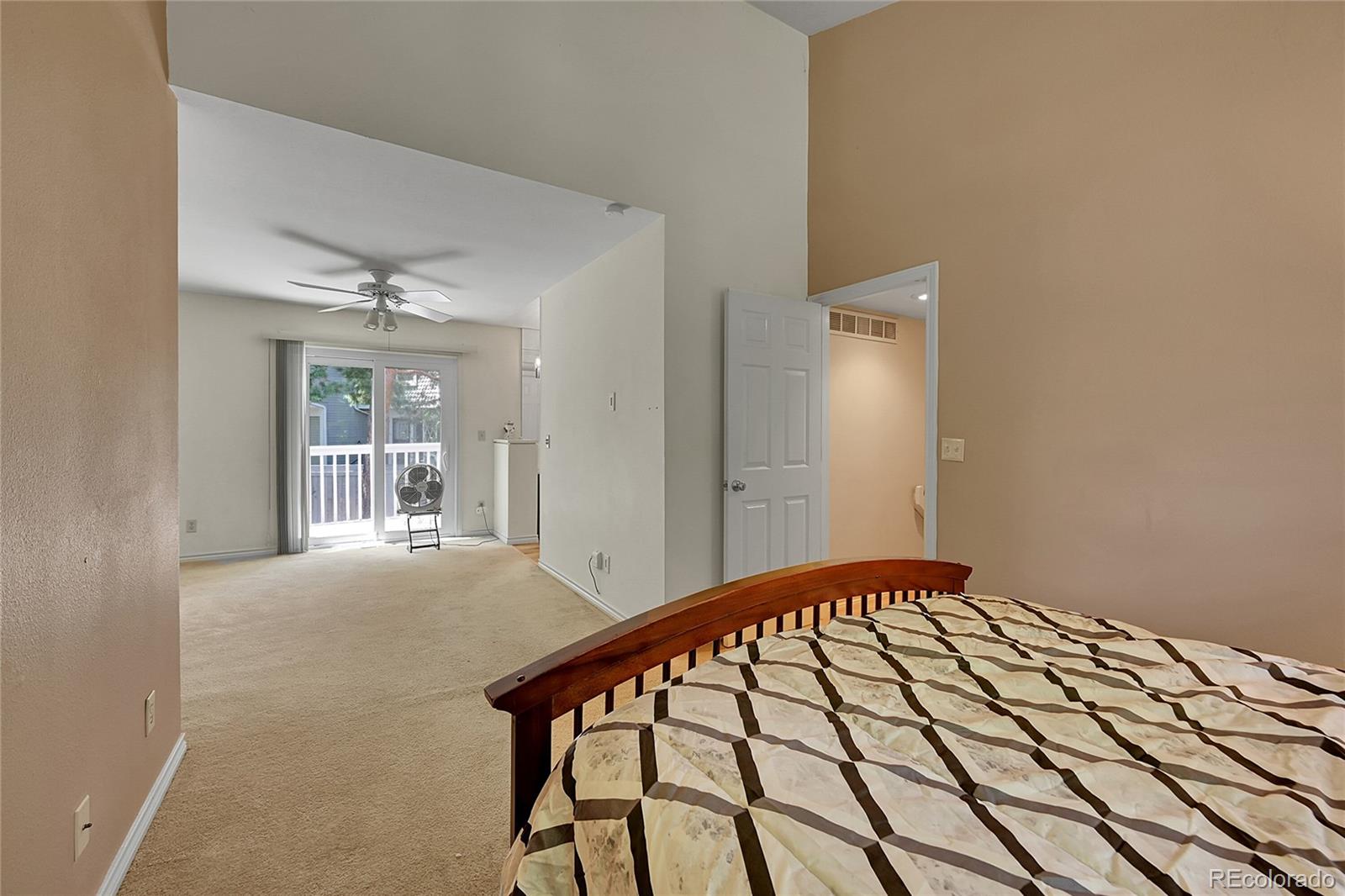 MLS Image #16 for 1655 s syracuse street,denver, Colorado