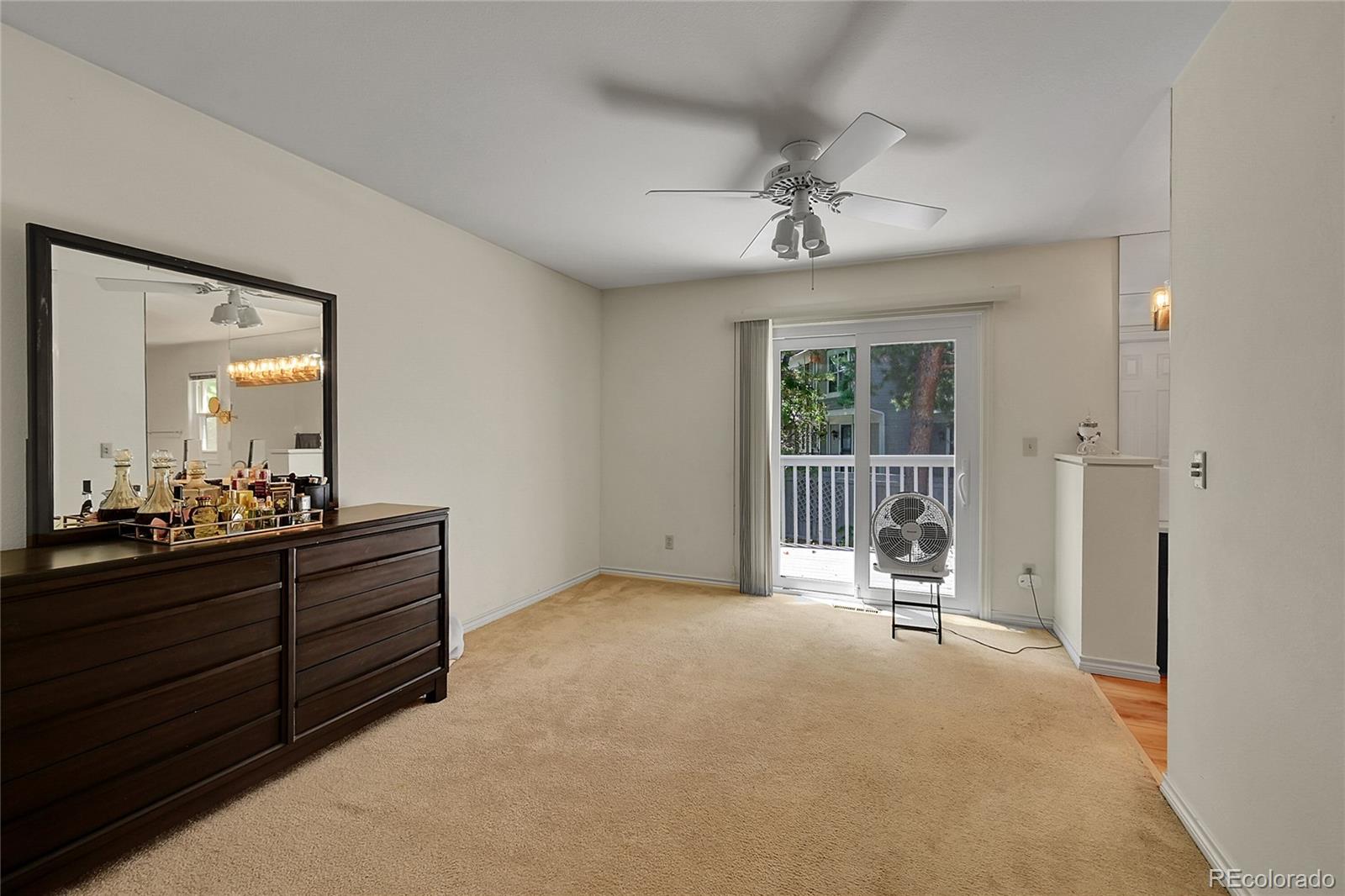 MLS Image #17 for 1655 s syracuse street,denver, Colorado