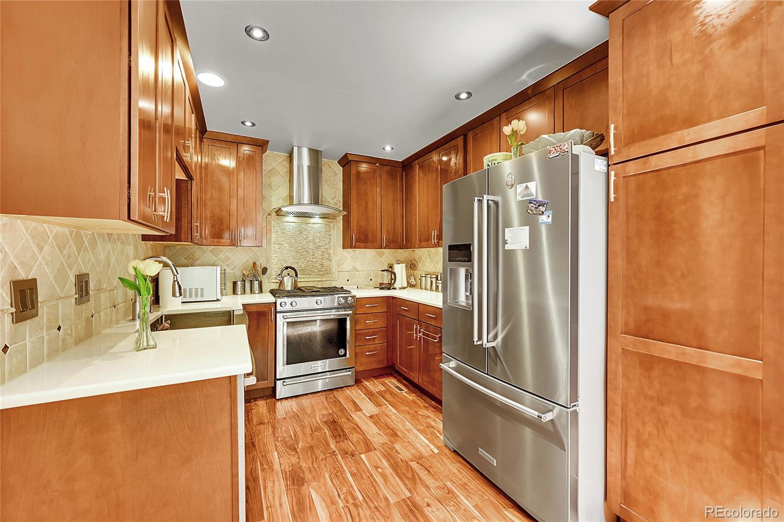 MLS Image #6 for 1655 s syracuse street,denver, Colorado