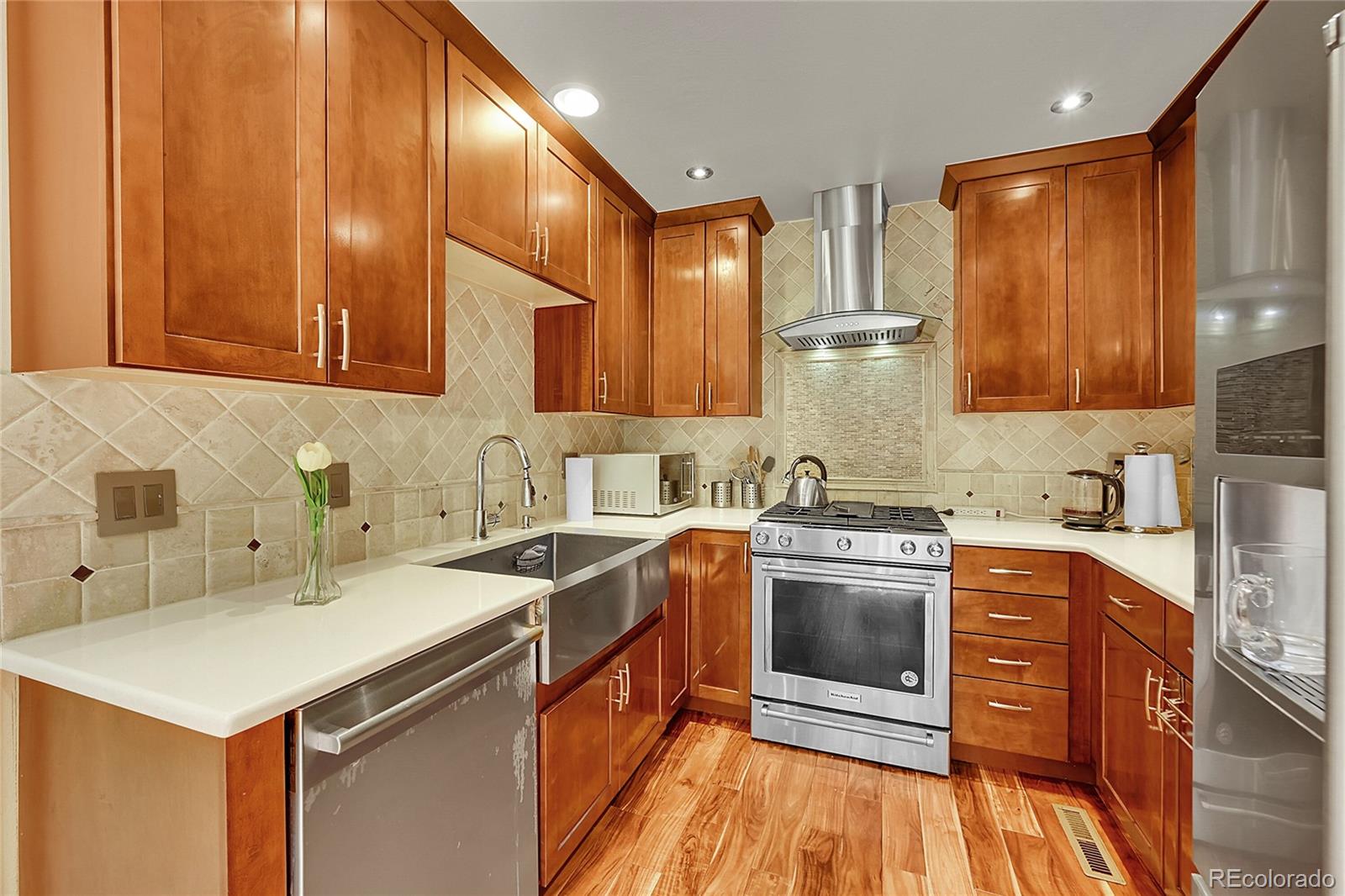 MLS Image #7 for 1655 s syracuse street,denver, Colorado