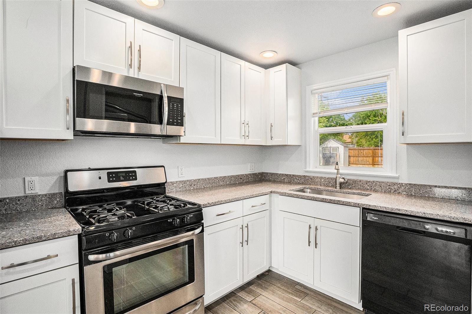 MLS Image #2 for 1764  oswego street,aurora, Colorado