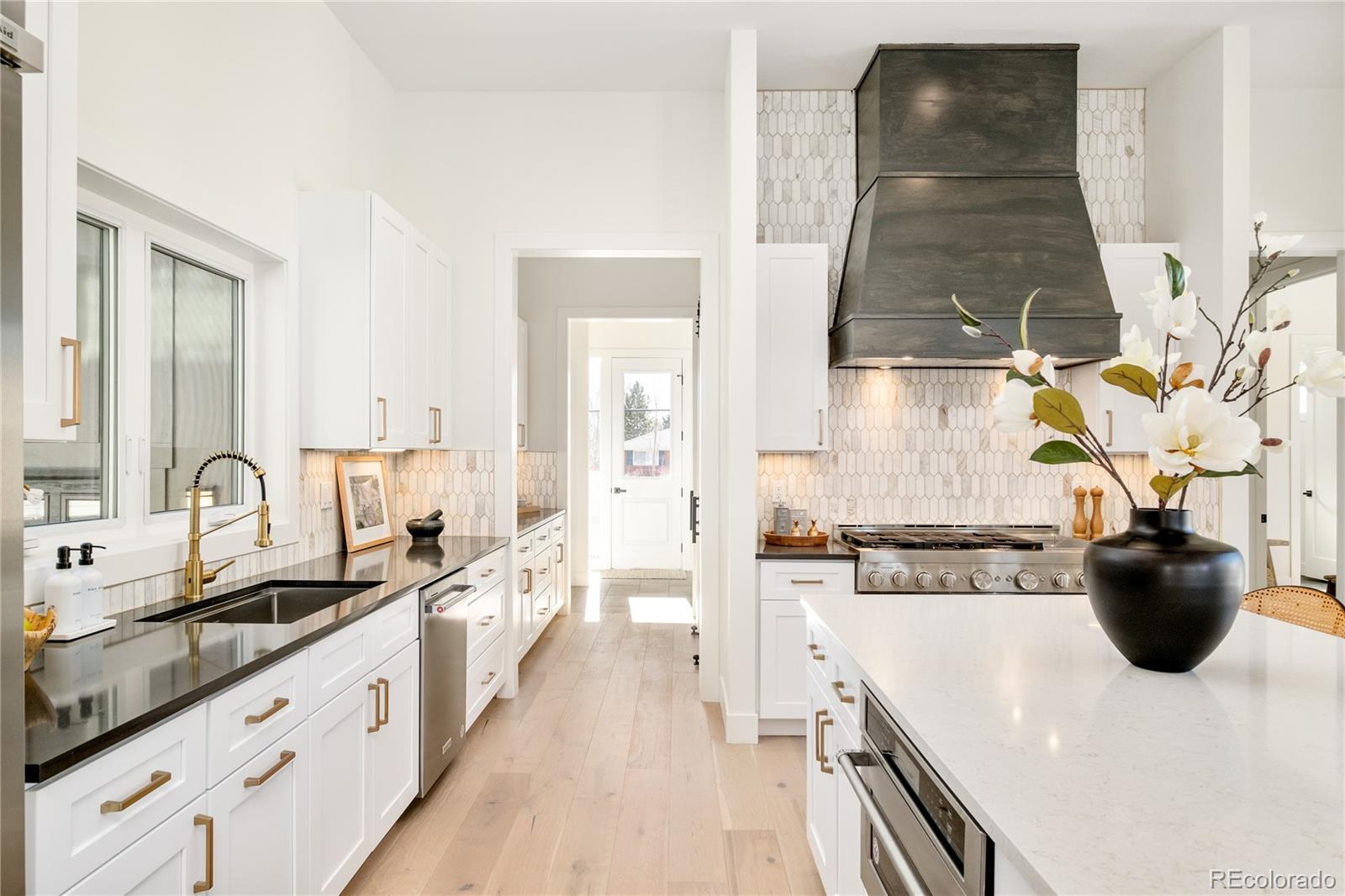 MLS Image #7 for 8210 w tennessee court,lakewood, Colorado