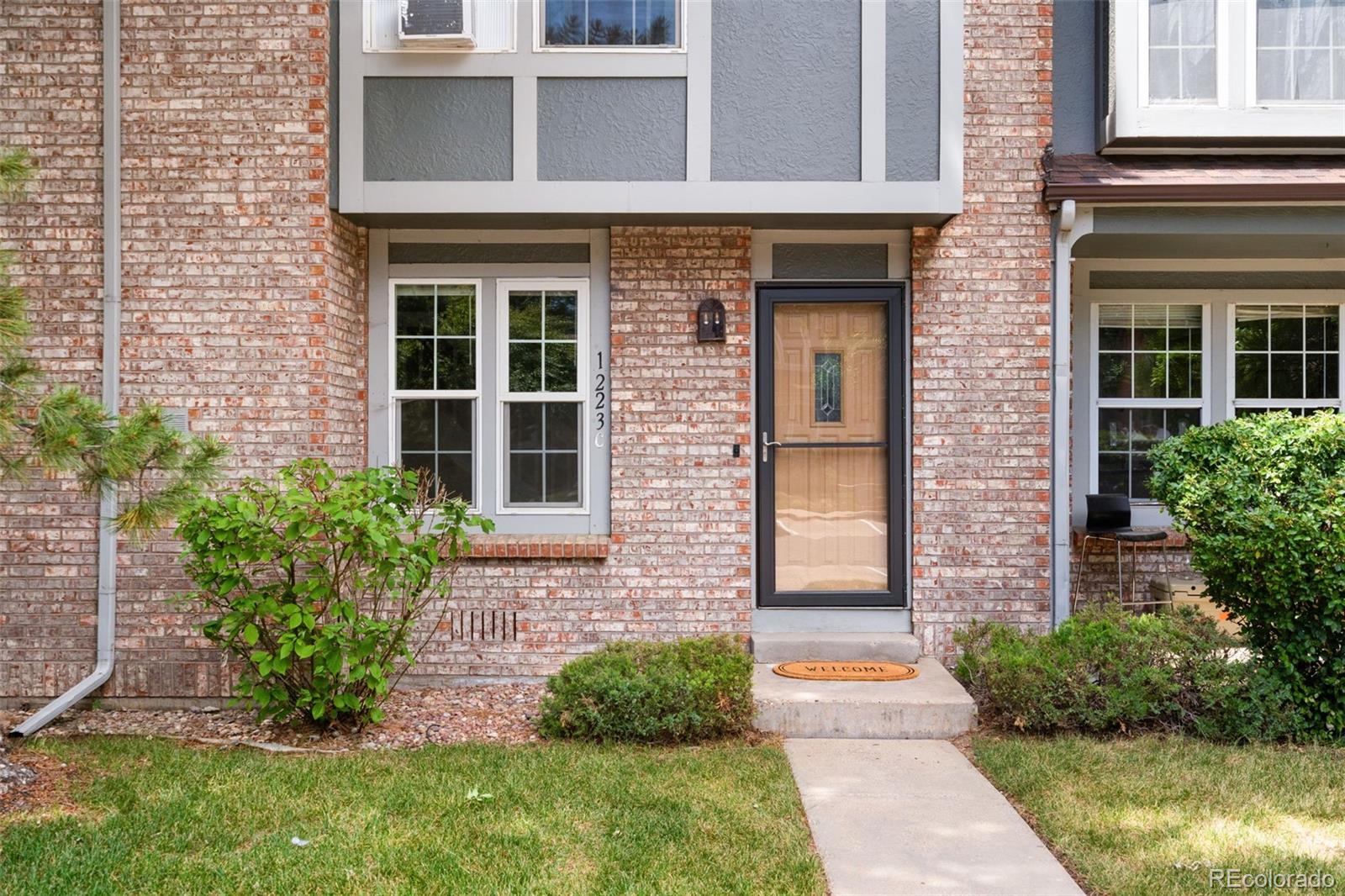 MLS Image #1 for 1223 s flower circle,lakewood, Colorado