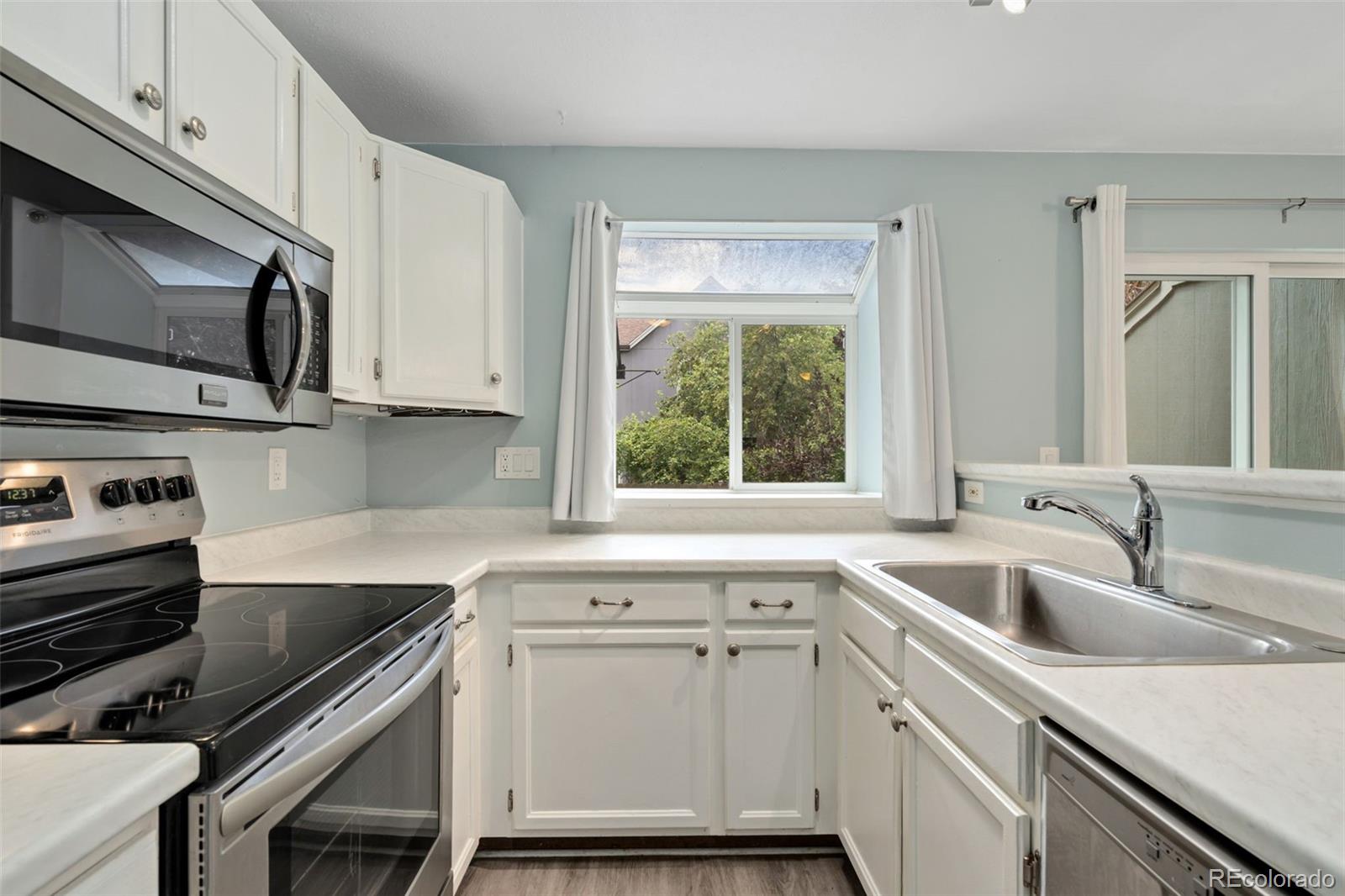 MLS Image #10 for 1223 s flower circle,lakewood, Colorado