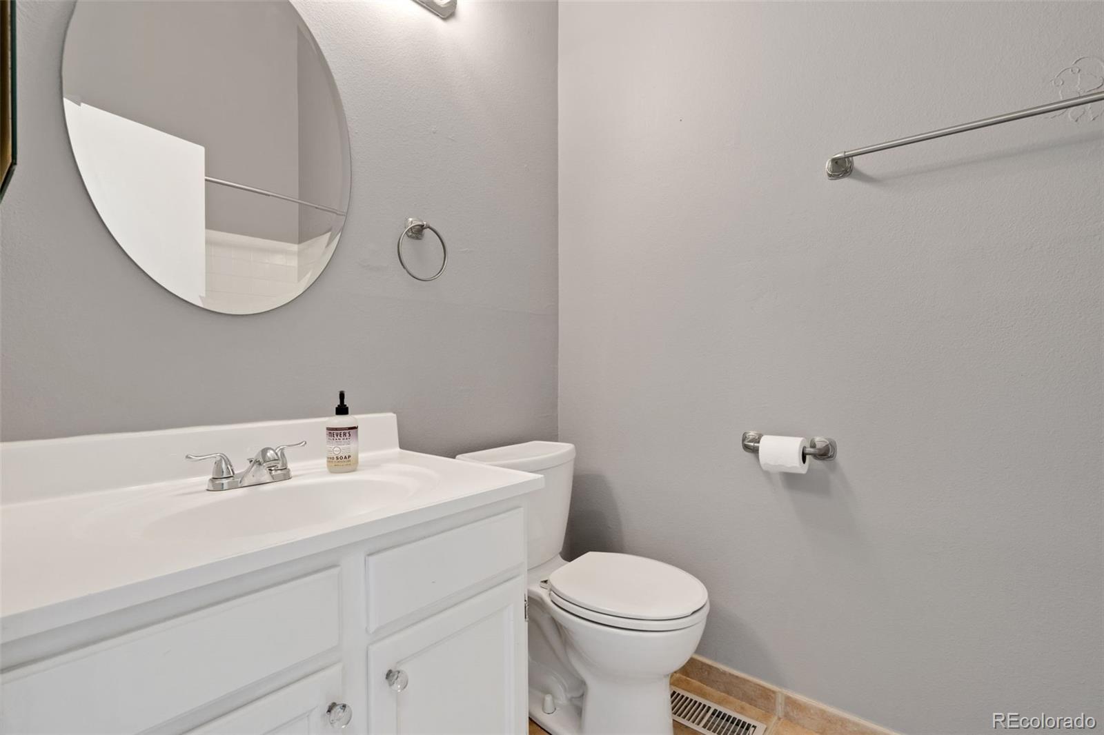 MLS Image #17 for 1223 s flower circle,lakewood, Colorado