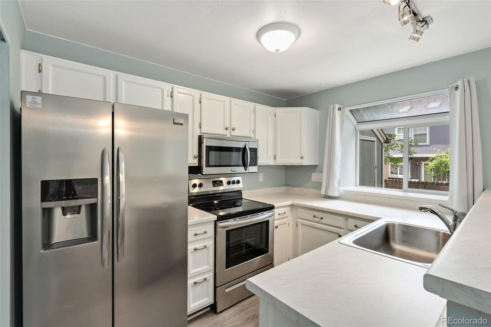 MLS Image #9 for 1223 s flower circle,lakewood, Colorado