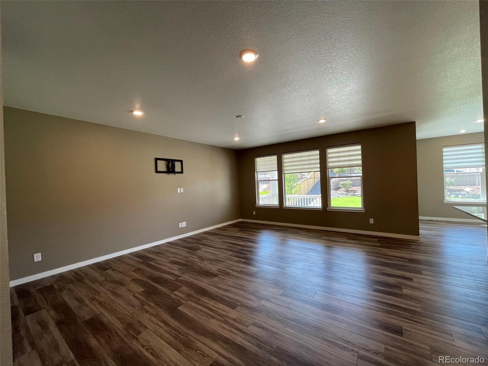 MLS Image #9 for 972  high point trail,elizabeth, Colorado