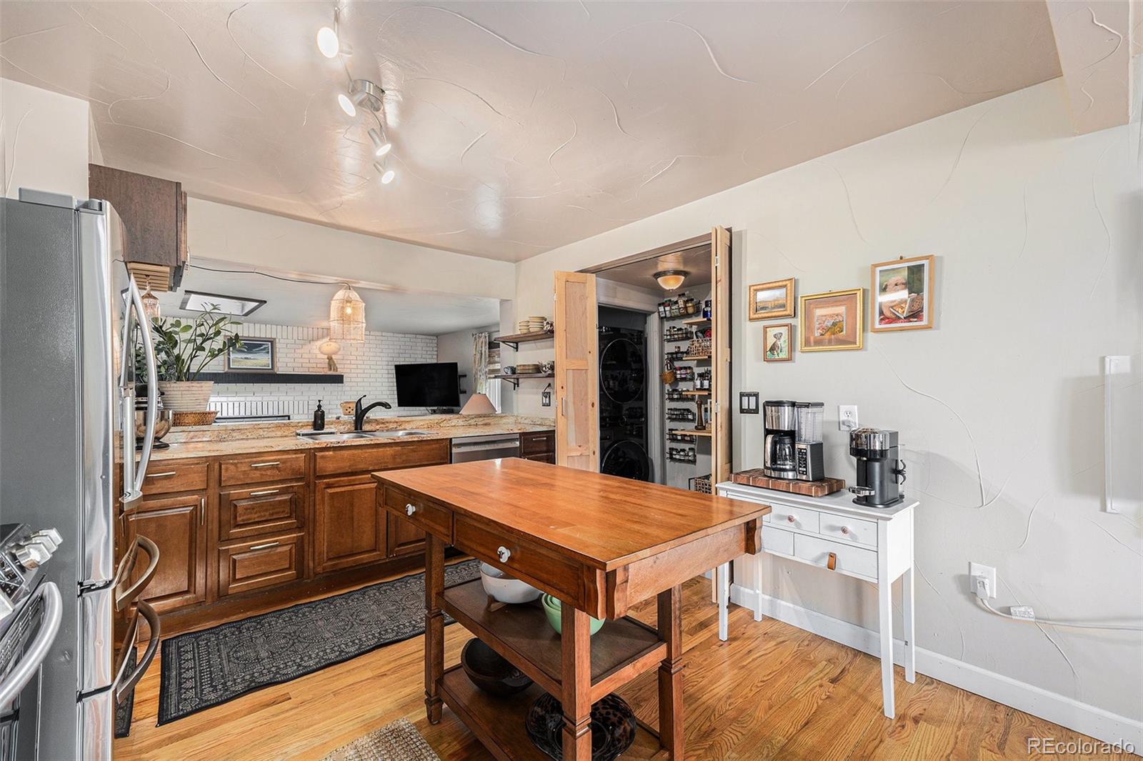 MLS Image #5 for 4631 w virginia avenue,denver, Colorado