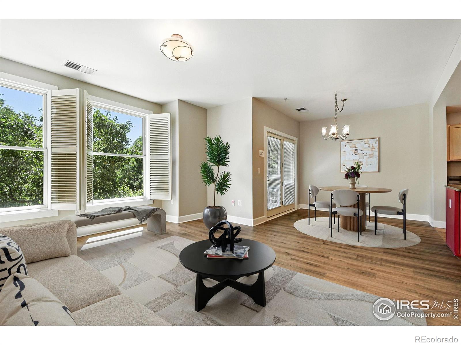 MLS Image #11 for 1631 n emerson street,denver, Colorado