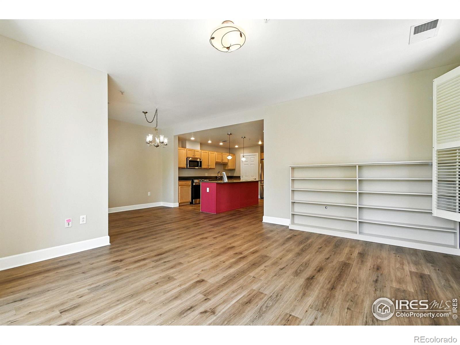 MLS Image #14 for 1631 n emerson street,denver, Colorado