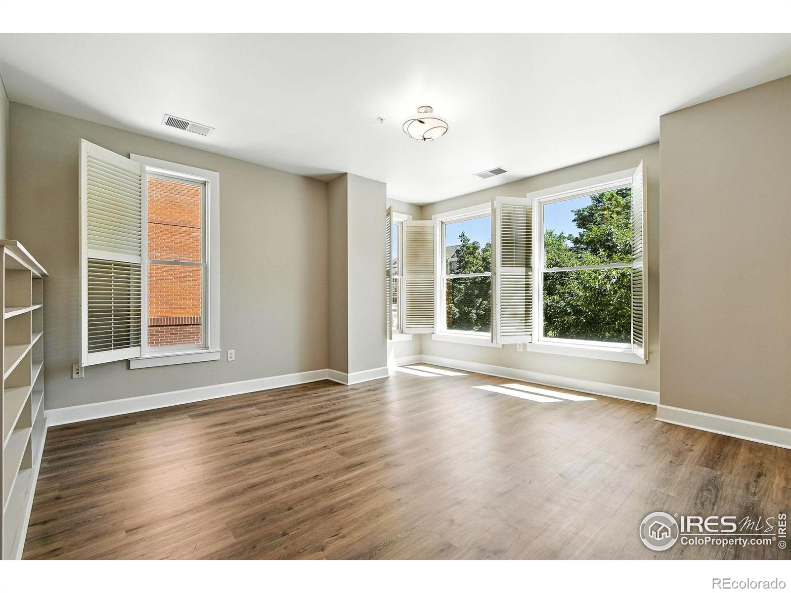 MLS Image #15 for 1631 n emerson street,denver, Colorado