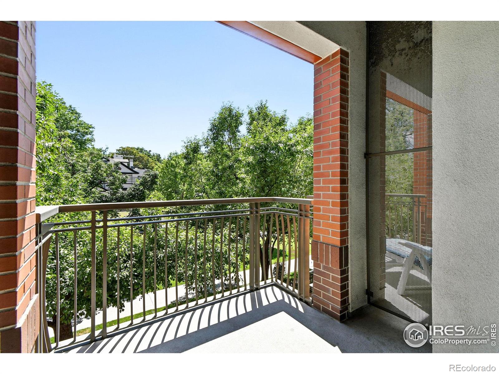 MLS Image #17 for 1631 n emerson street,denver, Colorado