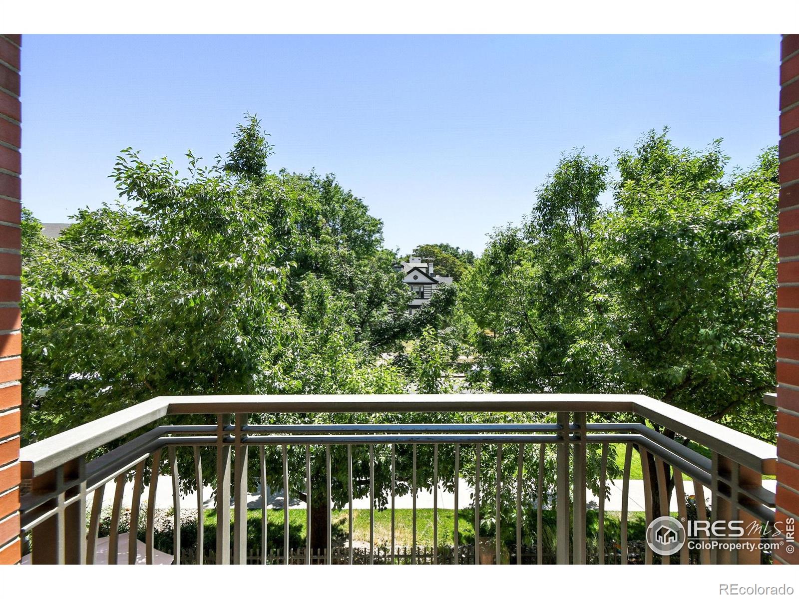MLS Image #18 for 1631 n emerson street,denver, Colorado