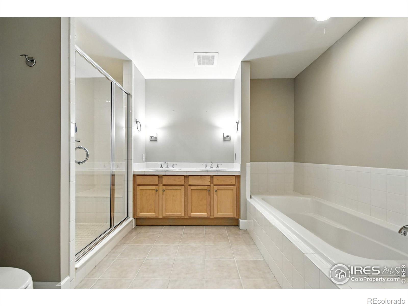 MLS Image #25 for 1631 n emerson street,denver, Colorado