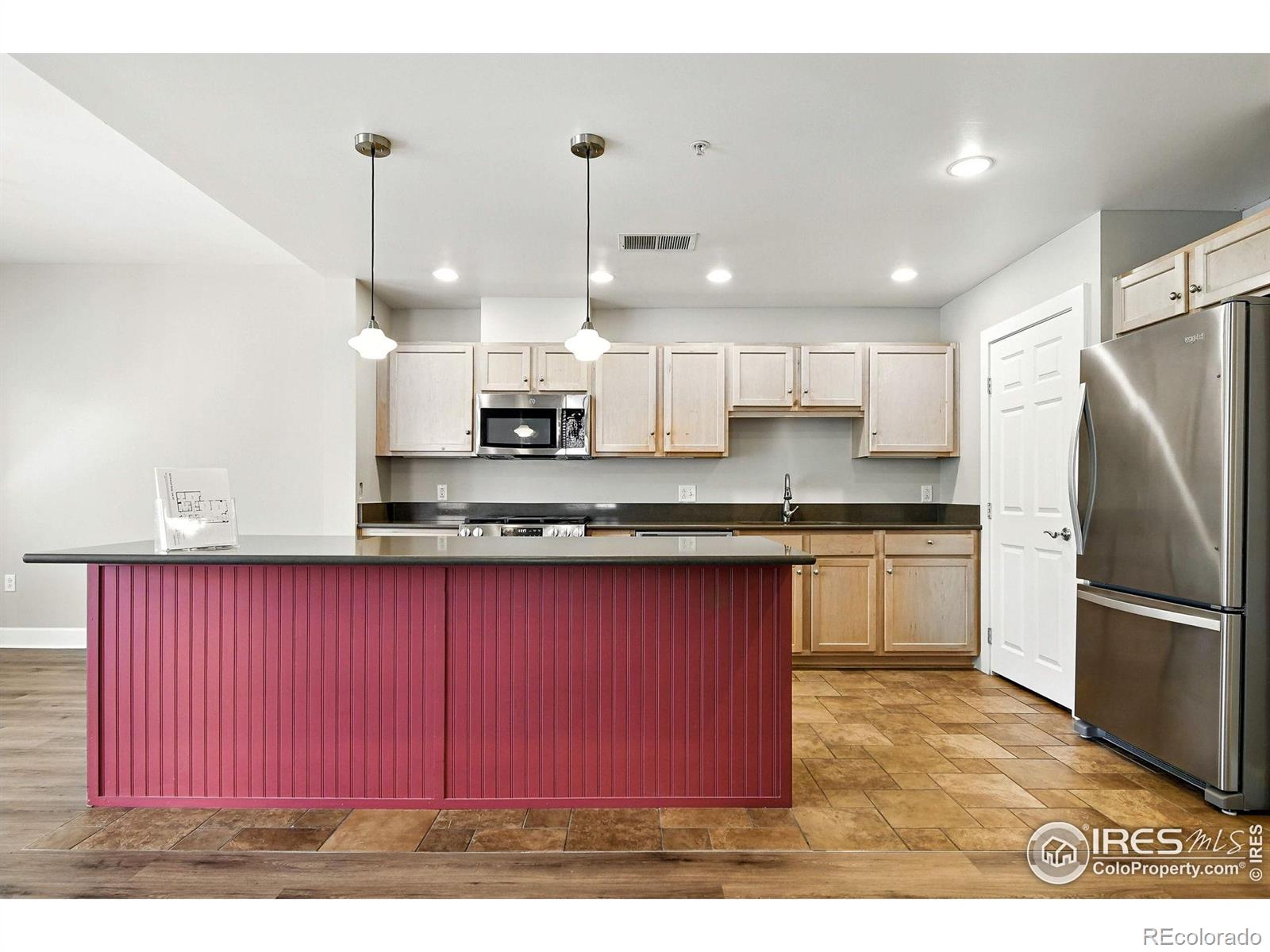 MLS Image #5 for 1631 n emerson street,denver, Colorado