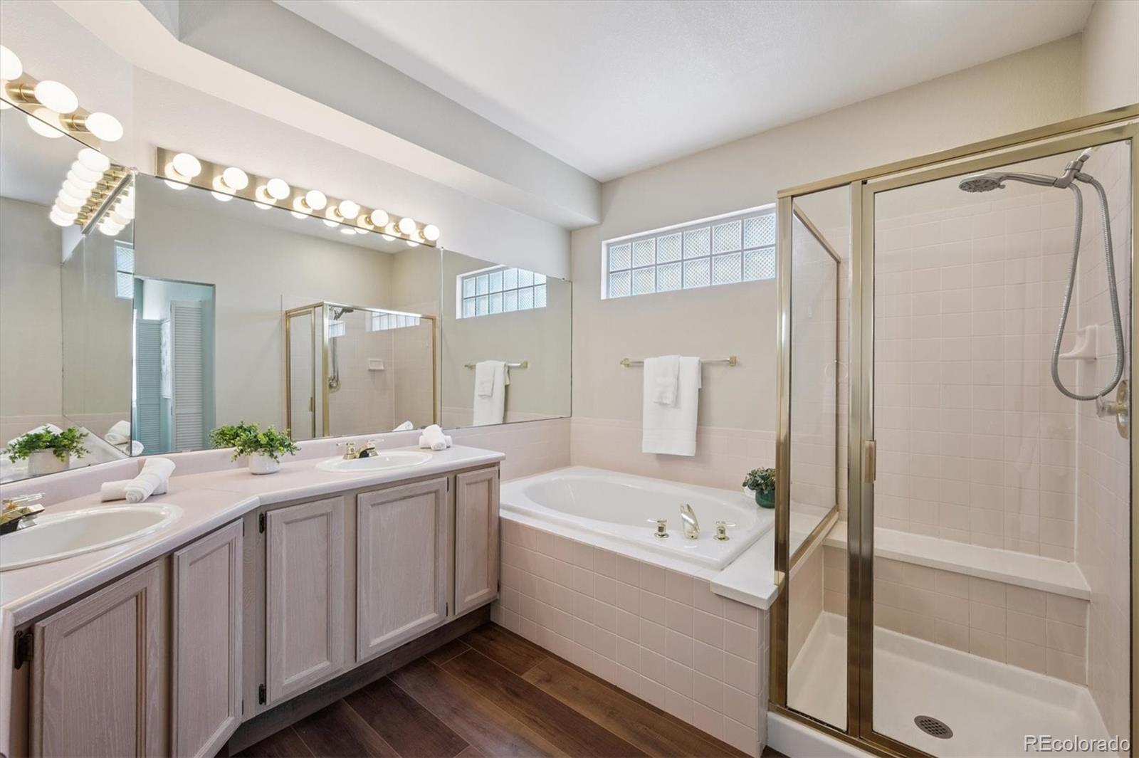 MLS Image #15 for 3314 s tulare court,denver, Colorado