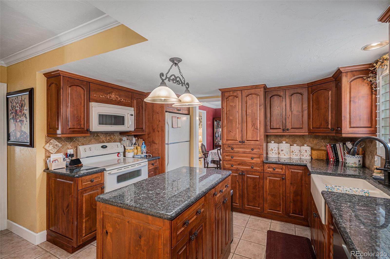 MLS Image #10 for 1040 s dayton street,denver, Colorado
