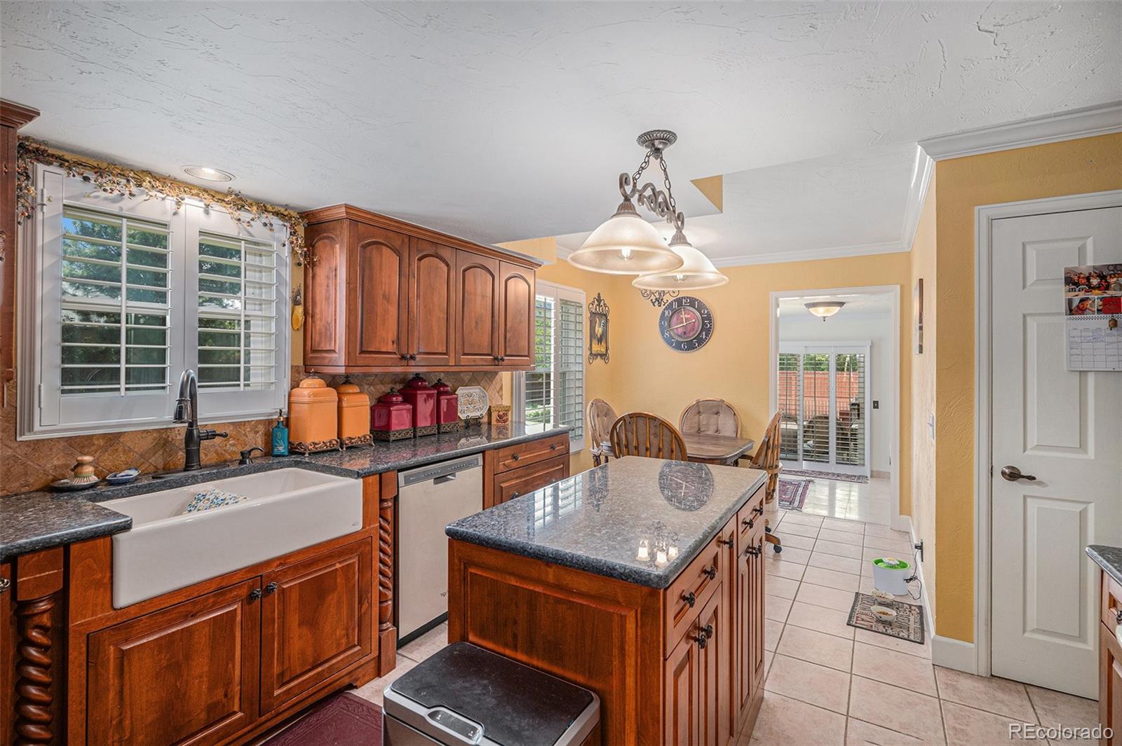 MLS Image #8 for 1040 s dayton street,denver, Colorado