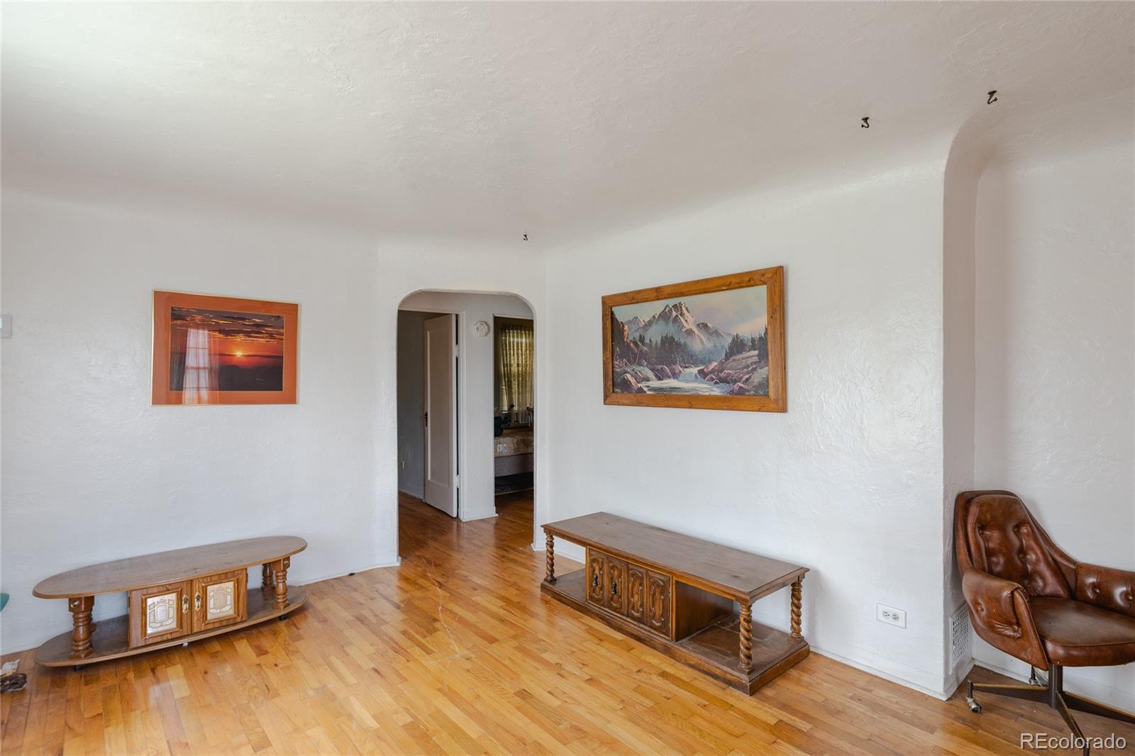 MLS Image #4 for 2665 w college avenue,denver, Colorado