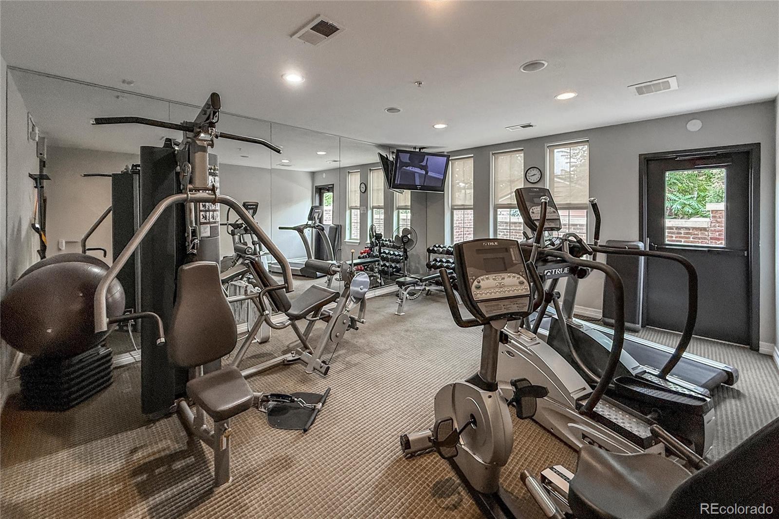 MLS Image #29 for 5592 s nevada street,littleton, Colorado