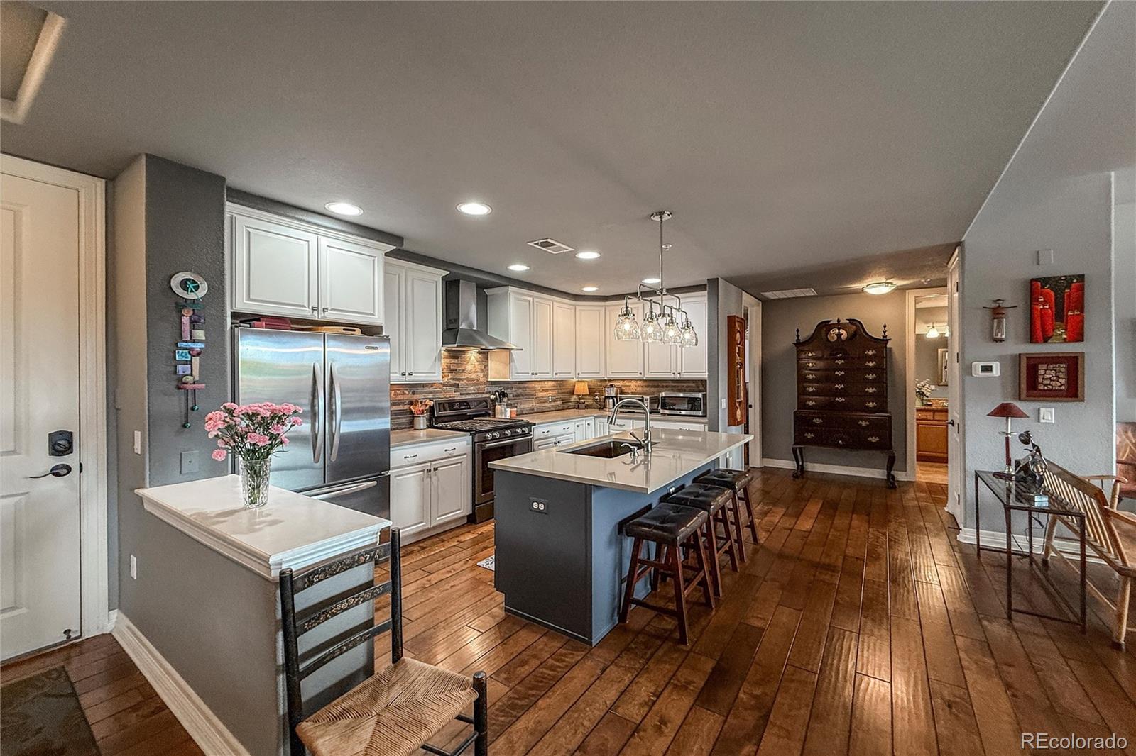 MLS Image #6 for 5592 s nevada street,littleton, Colorado