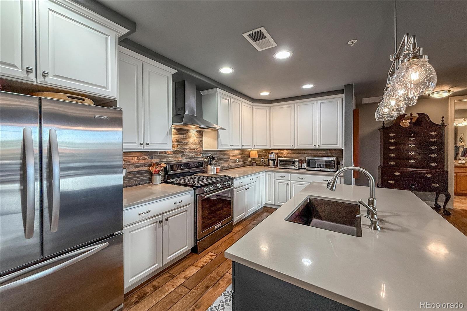 MLS Image #8 for 5592 s nevada street,littleton, Colorado