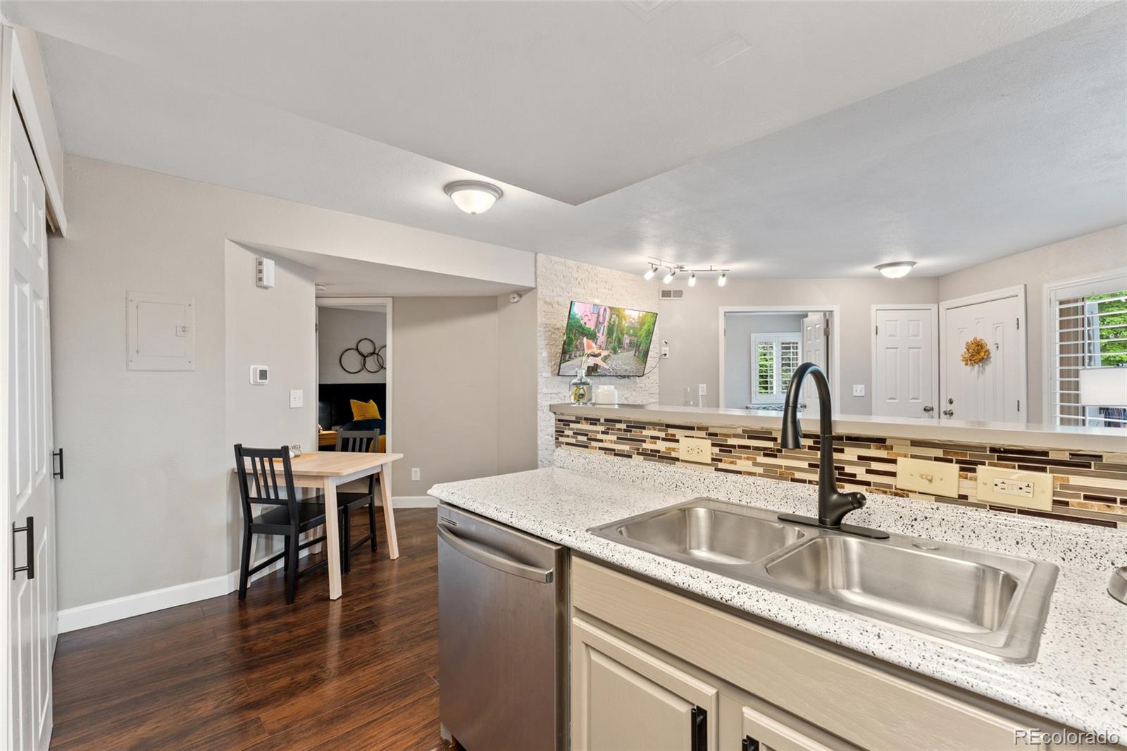 MLS Image #10 for 12476 w nevada place,lakewood, Colorado