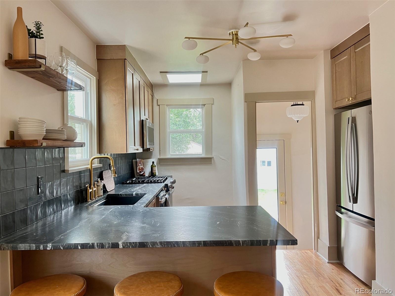MLS Image #4 for 2589 n glencoe street,denver, Colorado