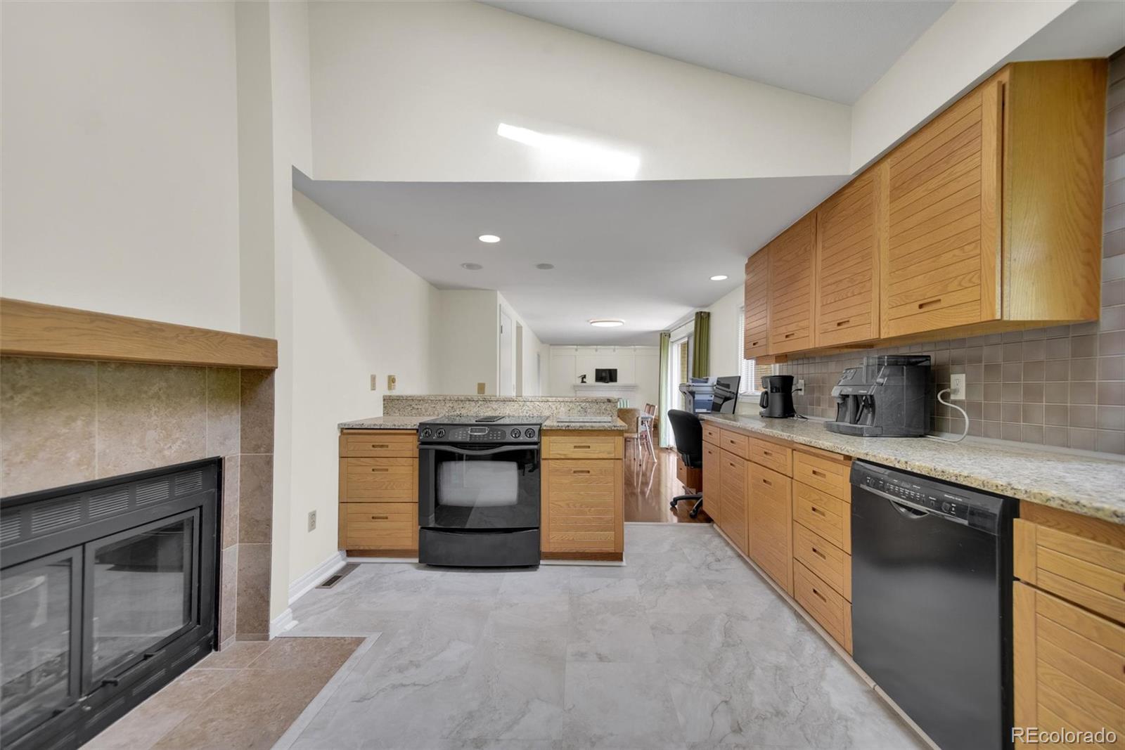 MLS Image #10 for 2460 s moline way,aurora, Colorado