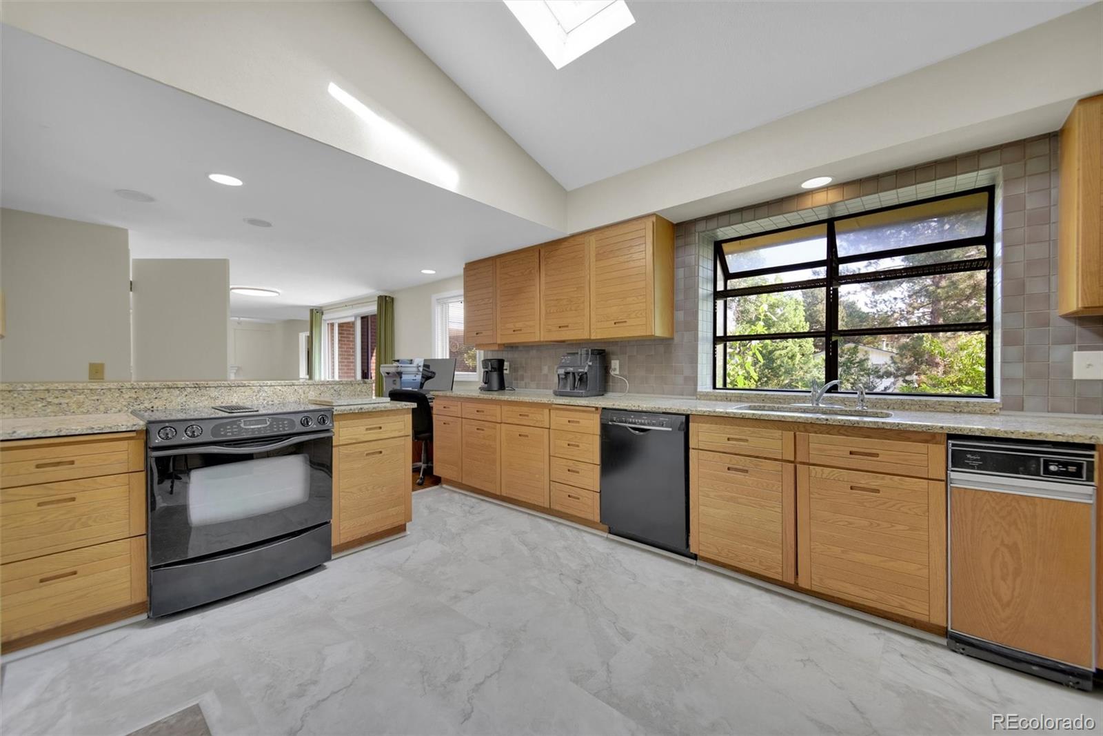 MLS Image #9 for 2460 s moline way,aurora, Colorado