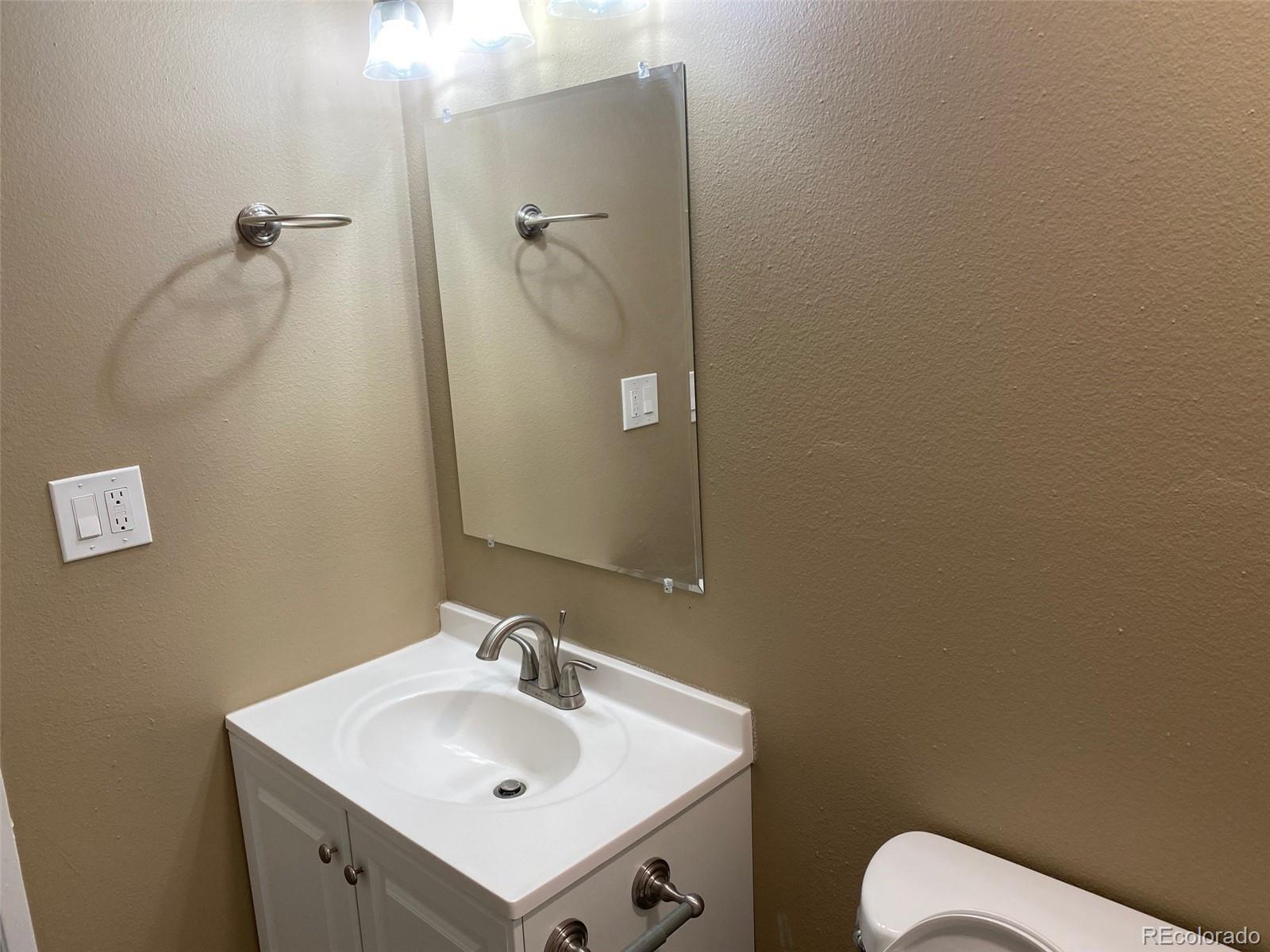 MLS Image #12 for 2835 s monaco parkway 1-202,denver, Colorado