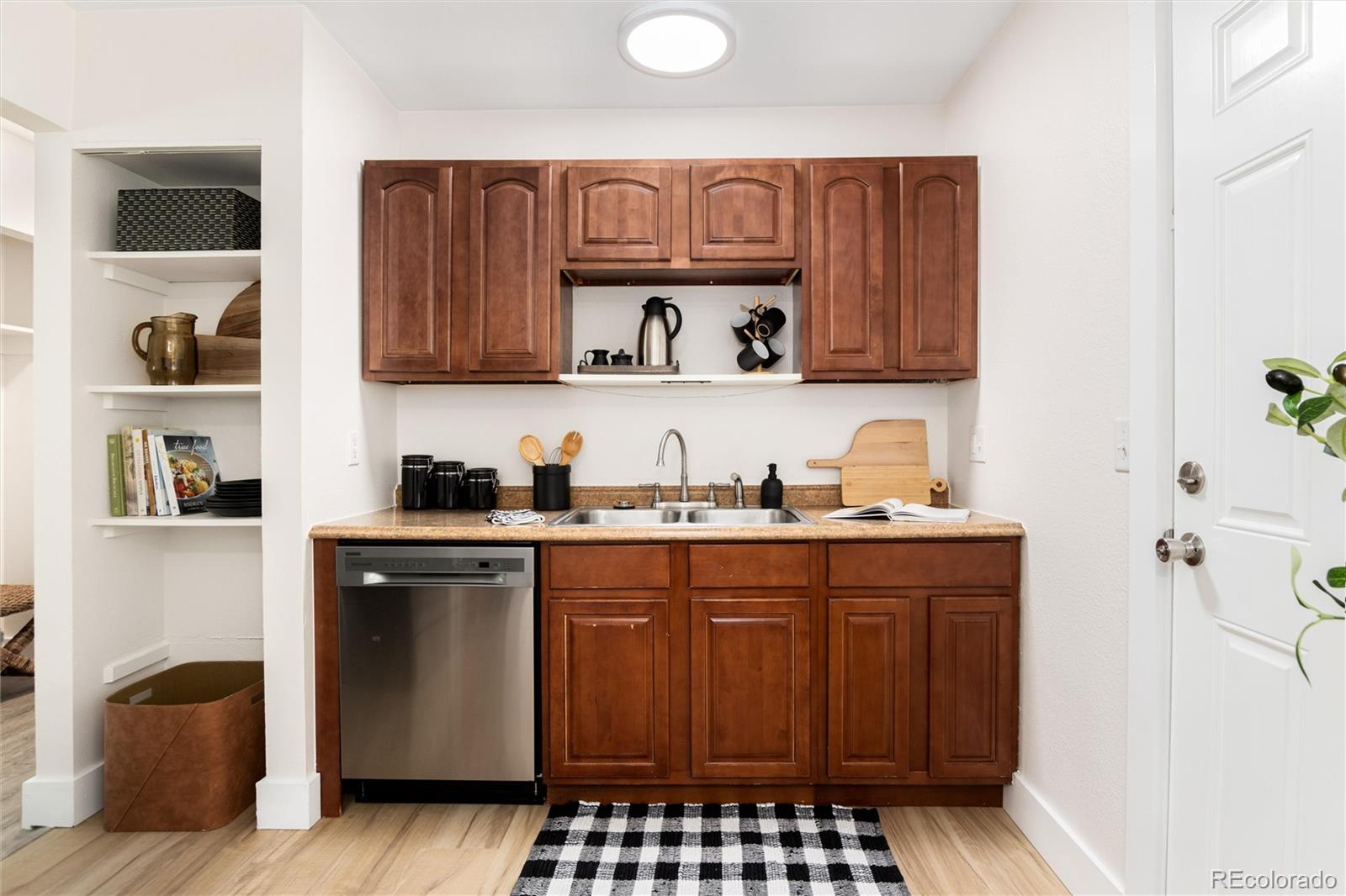 MLS Image #10 for 18930 w 60th place,golden, Colorado