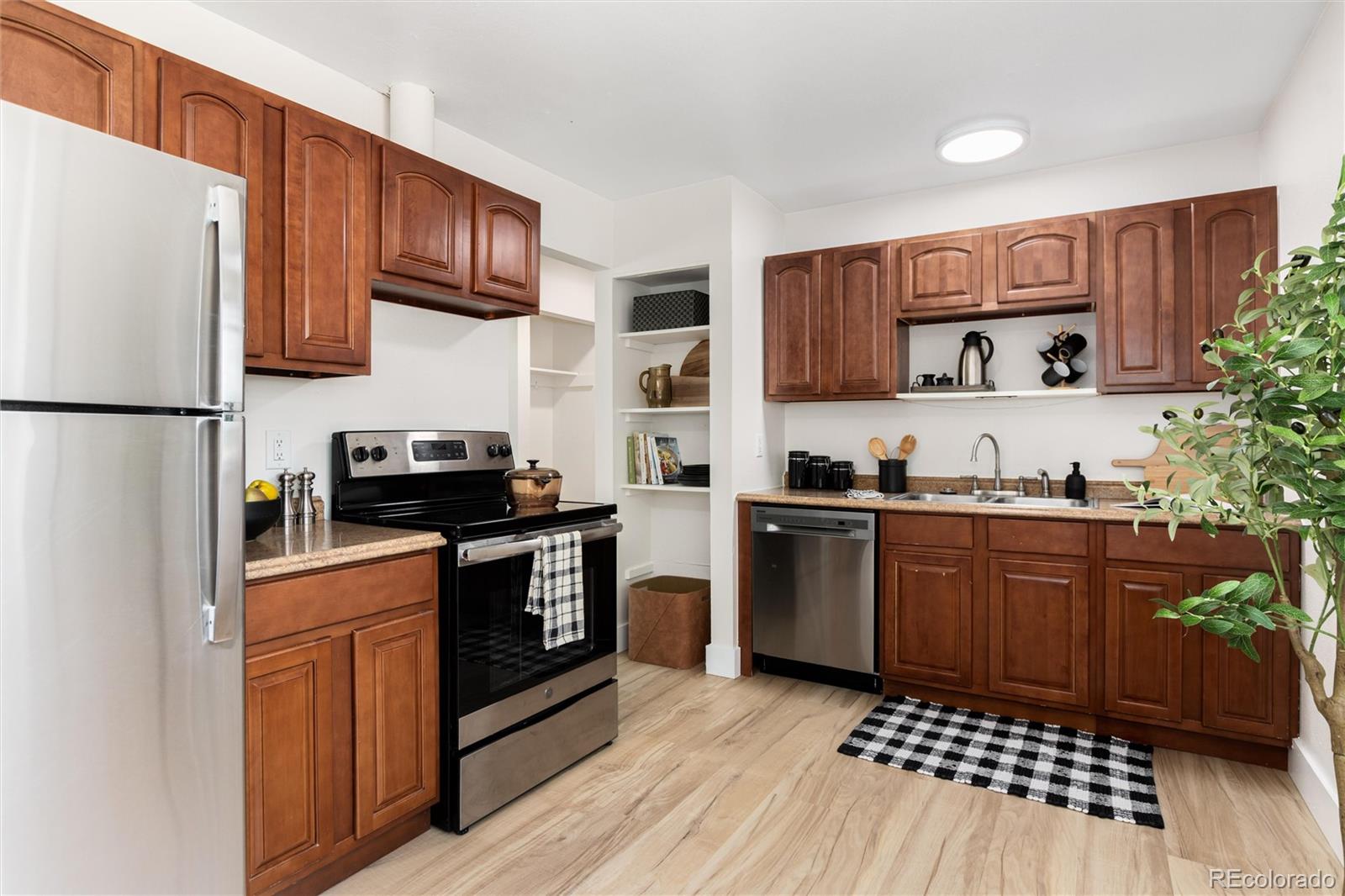 MLS Image #11 for 18930 w 60th place,golden, Colorado