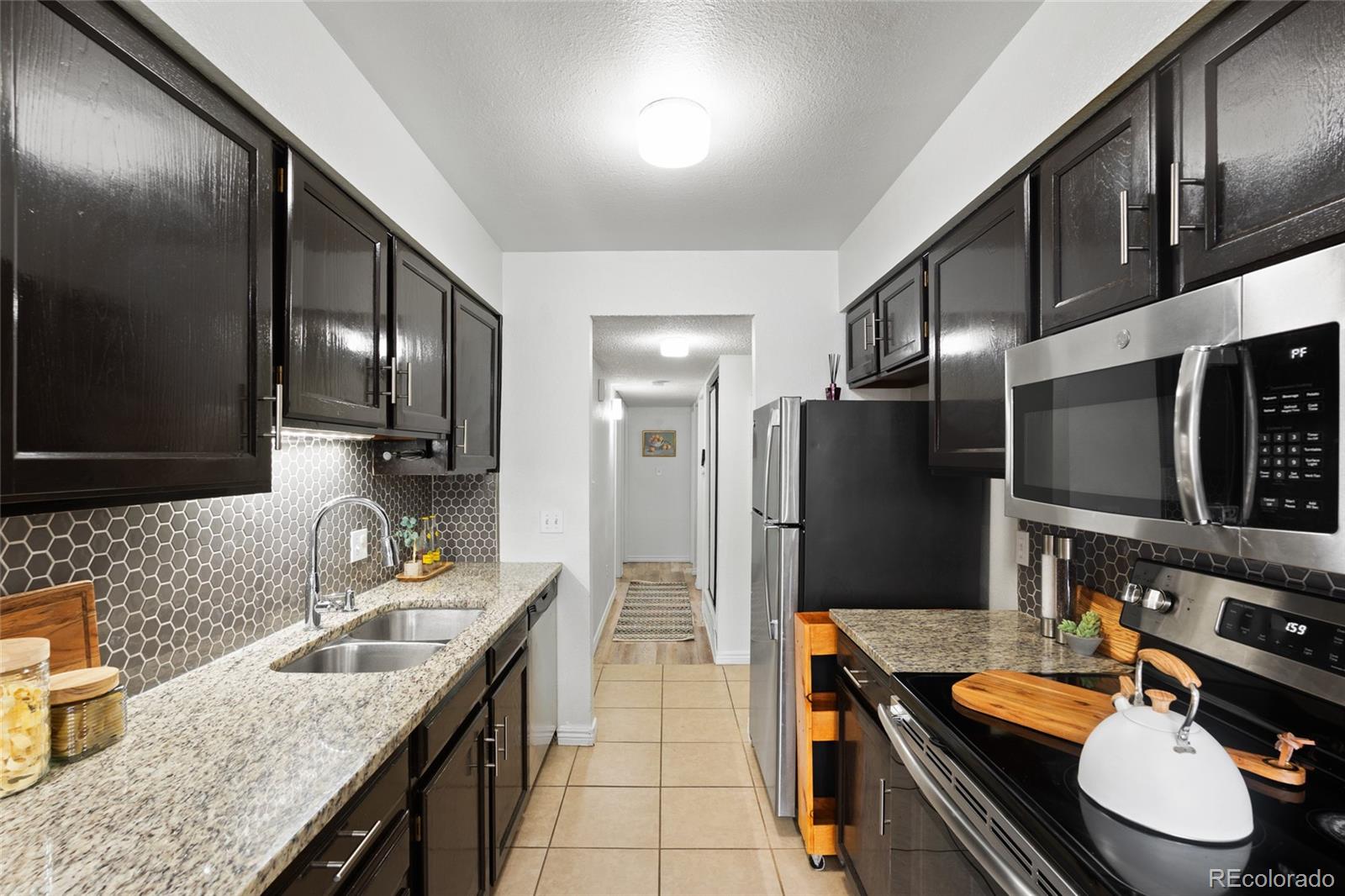 MLS Image #18 for 14934 e hampden circle,aurora, Colorado