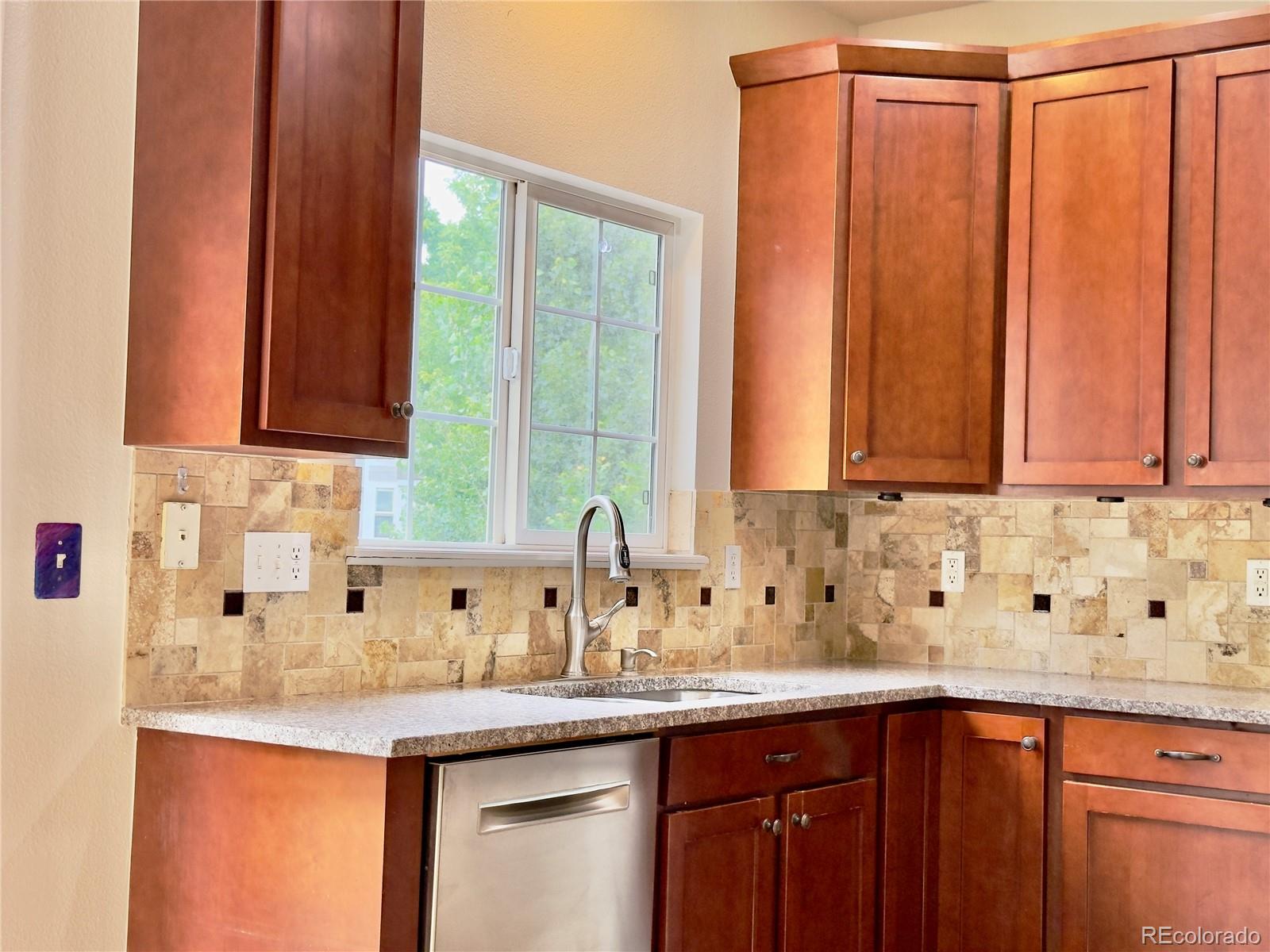 MLS Image #4 for 10337  hunterwood way,highlands ranch, Colorado