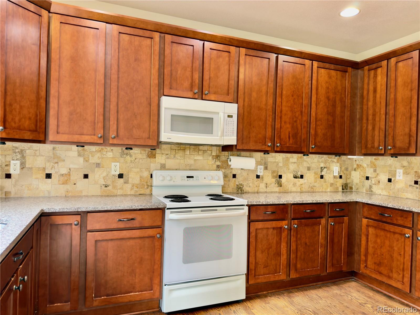 MLS Image #5 for 10337  hunterwood way,highlands ranch, Colorado