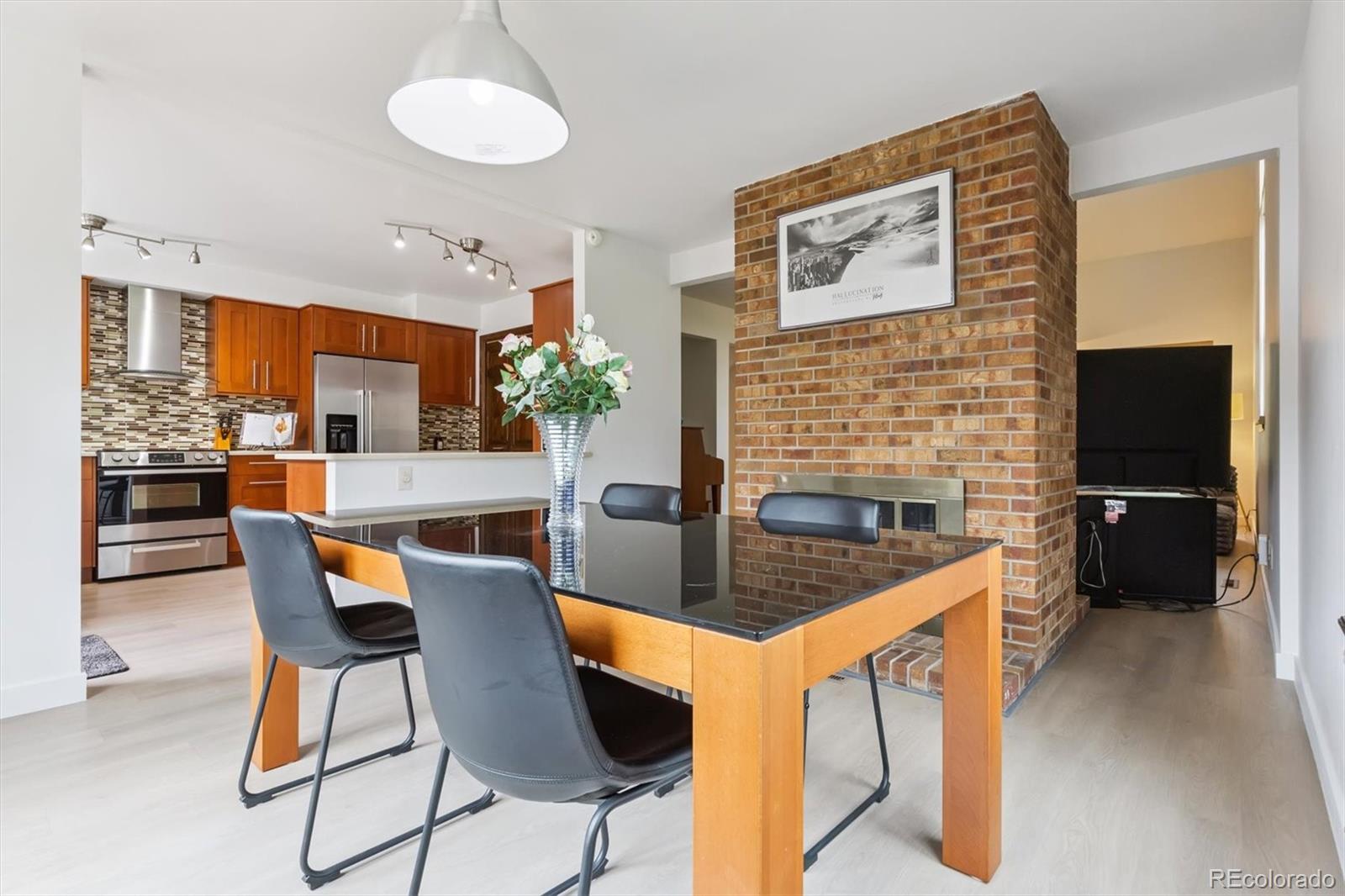 MLS Image #10 for 8189 e phillips circle,centennial, Colorado