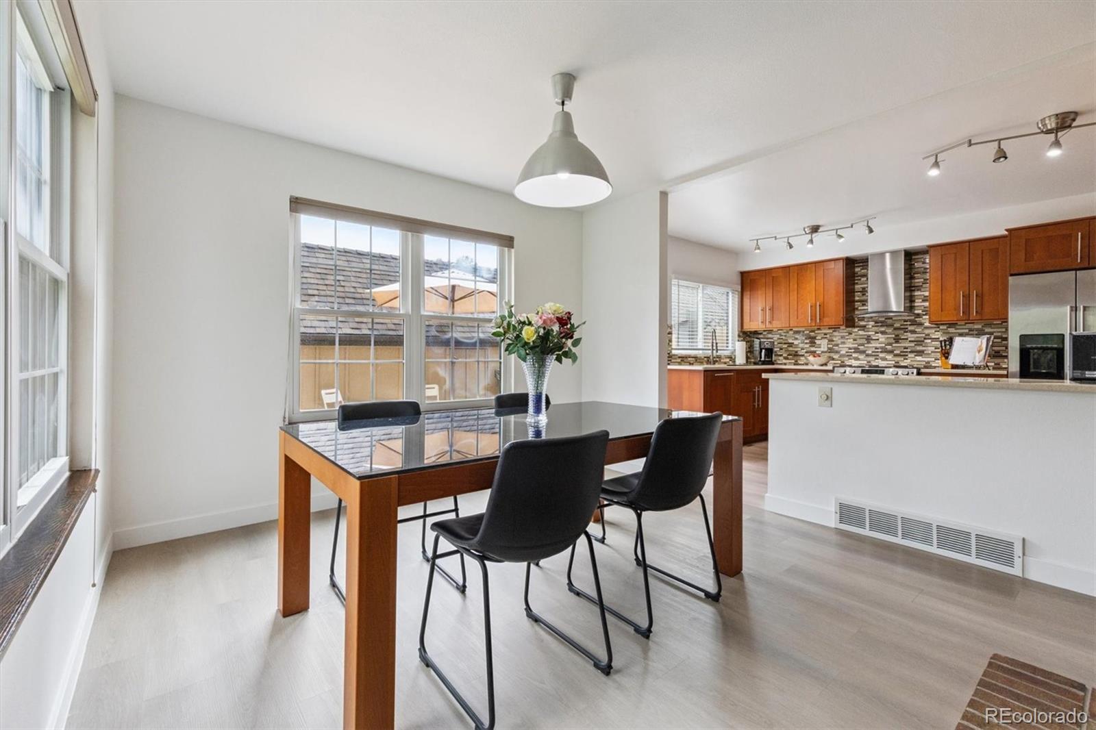 MLS Image #11 for 8189 e phillips circle,centennial, Colorado