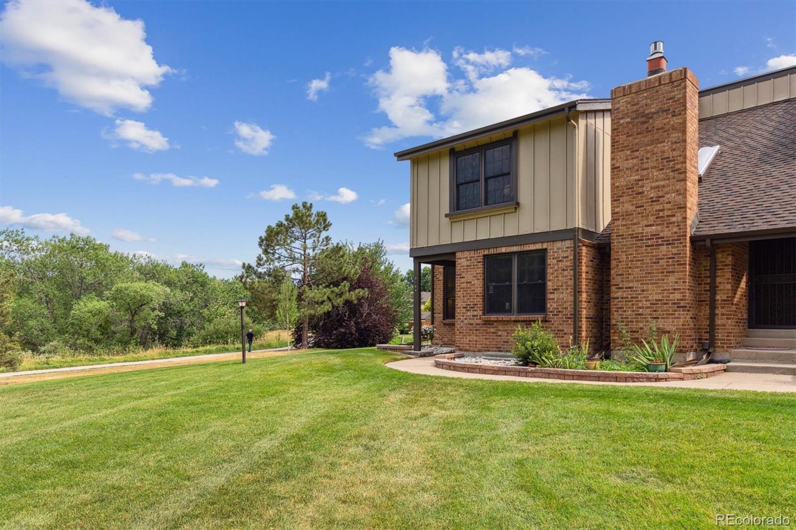 MLS Image #2 for 8189 e phillips circle,centennial, Colorado