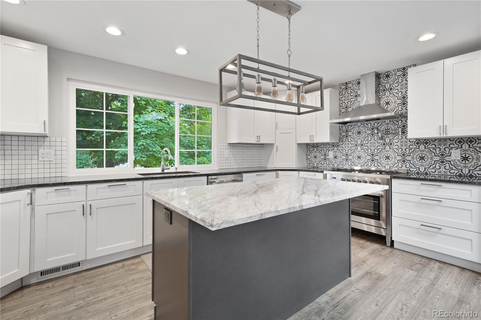 MLS Image #3 for 6451 s hoyt street,littleton, Colorado