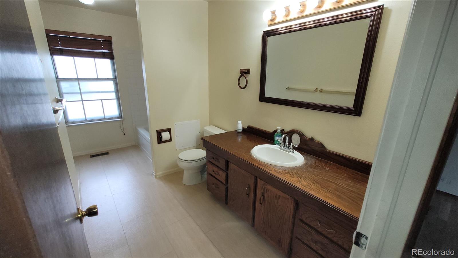 MLS Image #16 for 15998 e wesley avenue,aurora, Colorado
