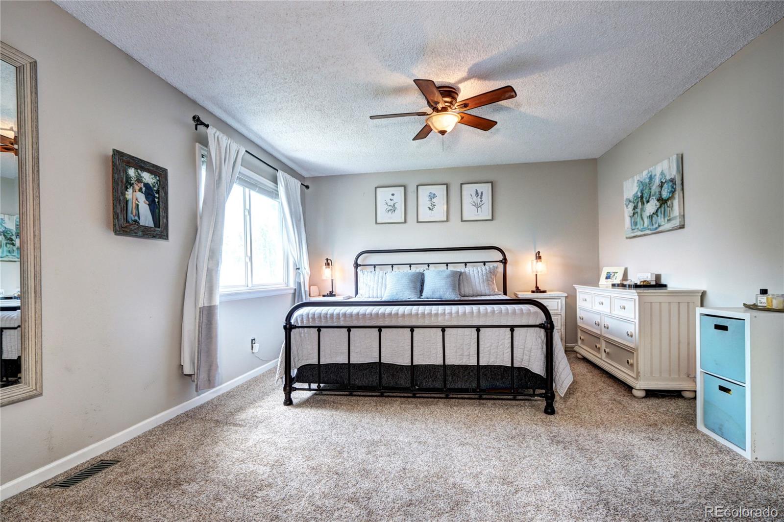 MLS Image #13 for 2424 s elkhart street,aurora, Colorado