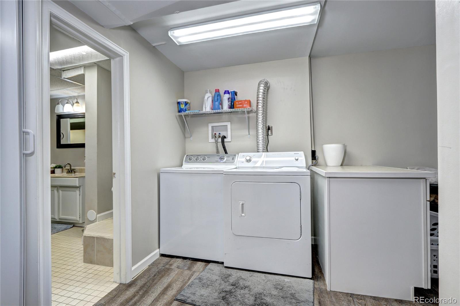 MLS Image #20 for 2424 s elkhart street,aurora, Colorado