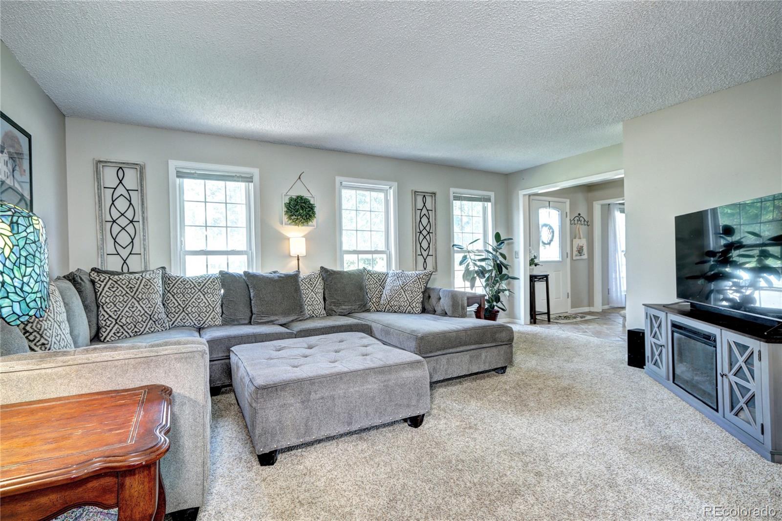 MLS Image #4 for 2424 s elkhart street,aurora, Colorado