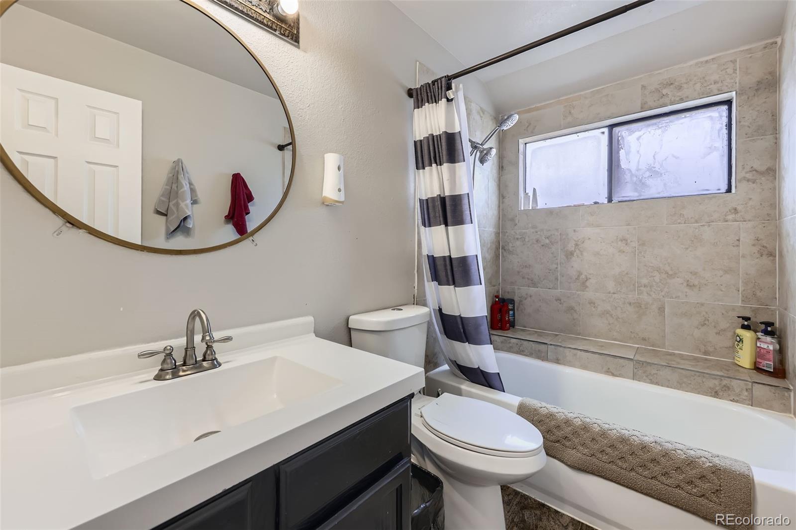 MLS Image #6 for 2469  devonshire court,denver, Colorado