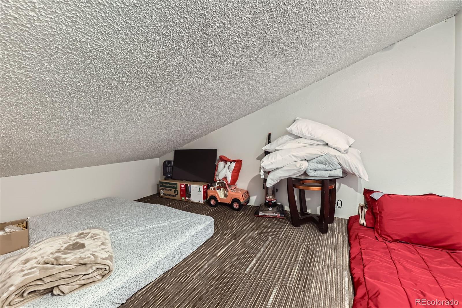MLS Image #8 for 2469  devonshire court,denver, Colorado