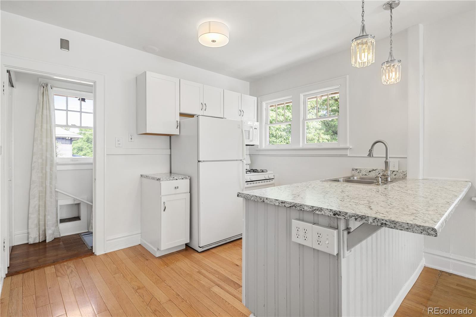 MLS Image #10 for 1705 & 1709 s ogden street,denver, Colorado