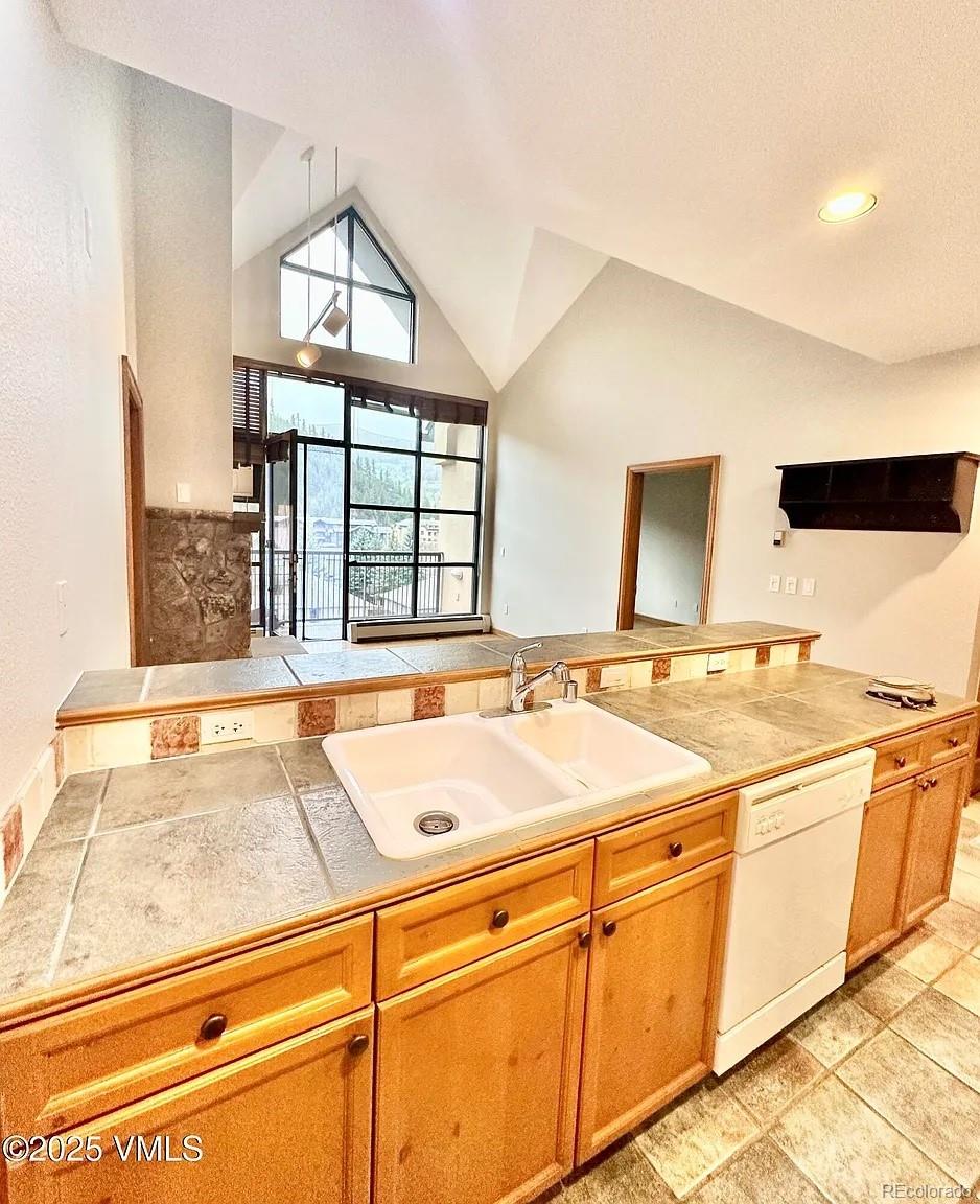 MLS Image #1 for 240  chapel place,avon, Colorado