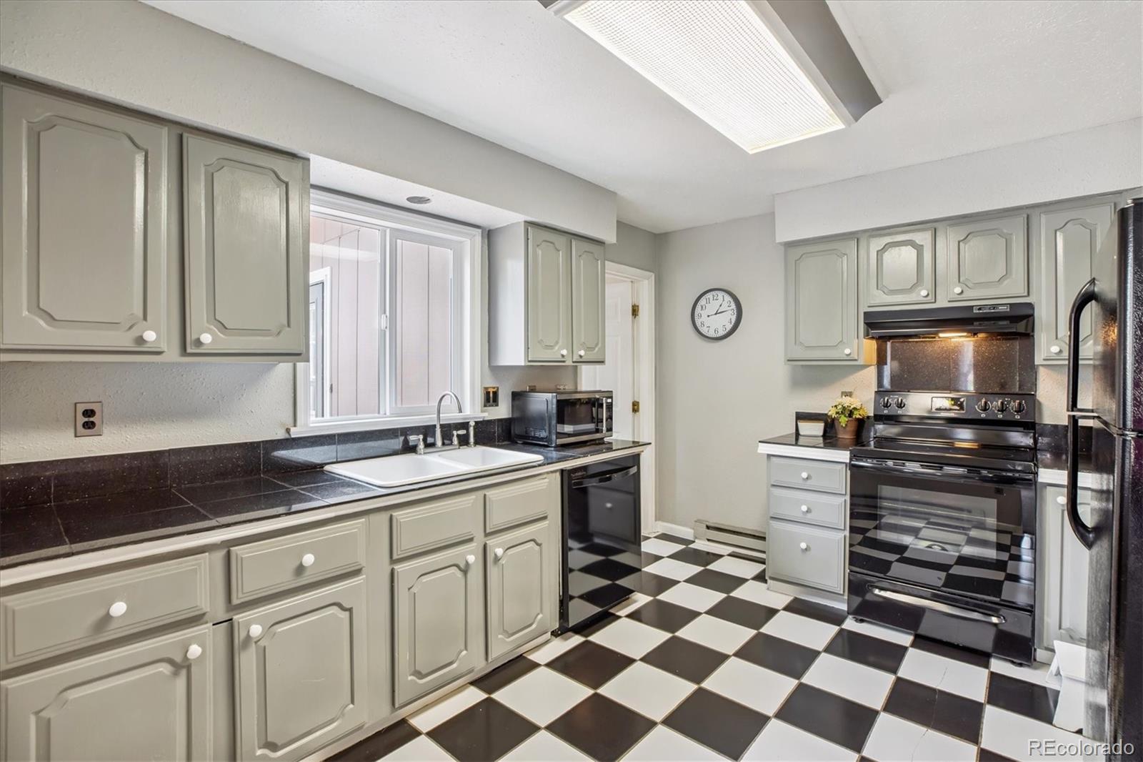 MLS Image #10 for 8725  kirk drive,colorado springs, Colorado
